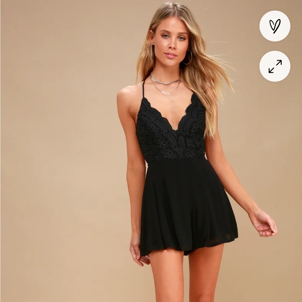NWOT - Lulu’s Star Spangled Black Backless Lace Romper